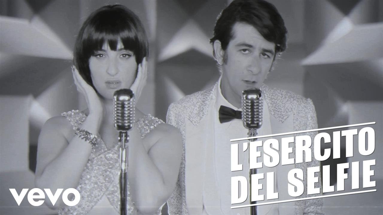 La divertida parodia al postureo del ‘selfie’