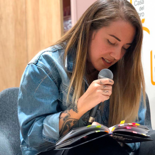 Feminista Ilustrada: "Hay muchas formas de quererse y muchas personas que están siendo perseguidas"