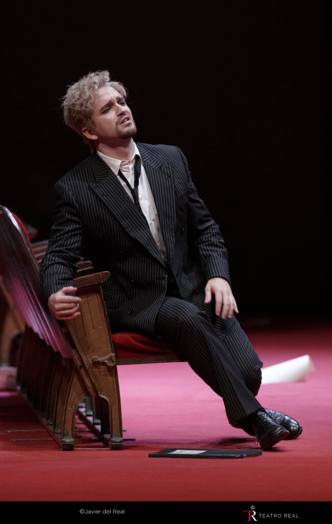 'Viva la mamma': el Teatro Real se ríe de la ópera (y Carlos Álvarez enamoraría a la mismísima RuPaul)