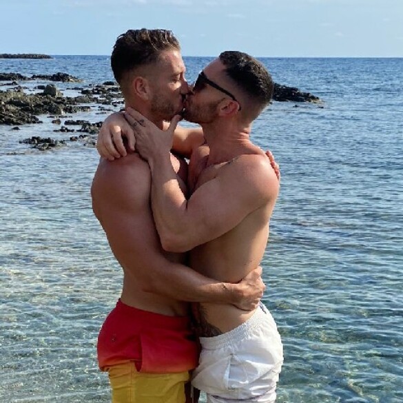 La pedida de matrimonio gay durante el concierto de Mónica Naranjo (hablamos con la pareja)