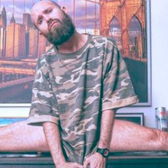 Alejandro, de San Persburgo a representar a Galicia en Mr Gay Pride España 2021
