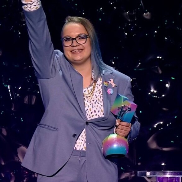 Los 5 activistas que visibilizaron al colectivo LGTB de Hungría en los MTV EMAs 2021