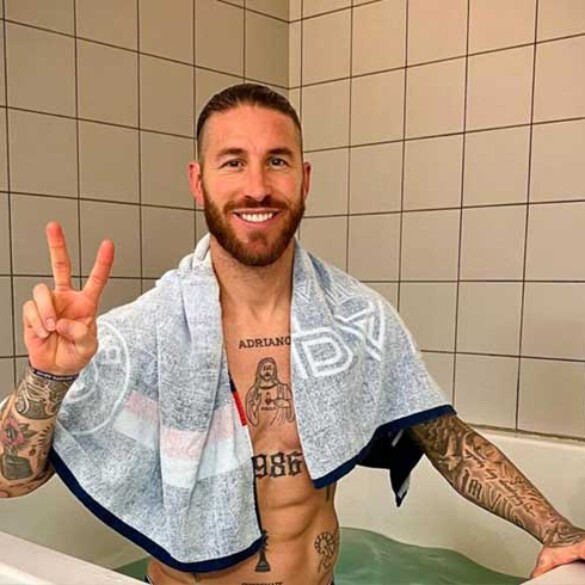 ¡Alucina con el cuerpazo de Sergio Ramos! Así se machaca en Navidad