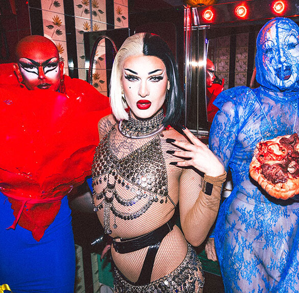 'El Caviar', la fiesta LGTBIQ+ más surrealista, volvió a llenar la noche madrileña de fantasía y glamour