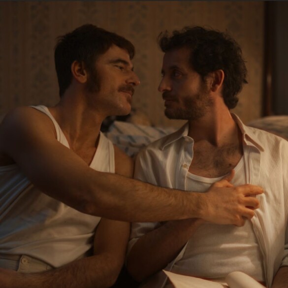 'Violetas', la emocionante historia de amor homosexual y memoria histórica en la posguerra española